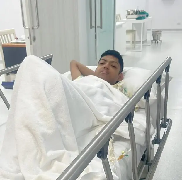 Caso do Ali: Espinha Bífida & Terapia com Células-Tronco na Beike