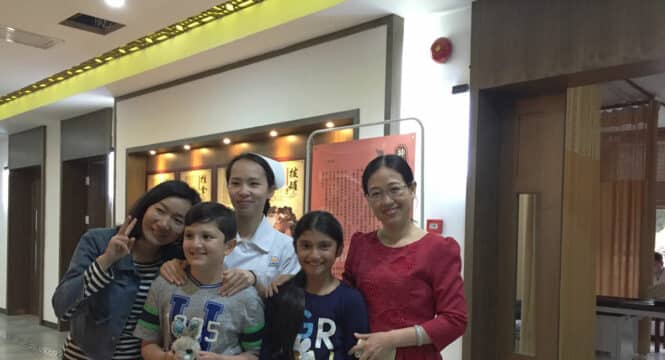 paciente na China para tratamento com células-tronco para autismo